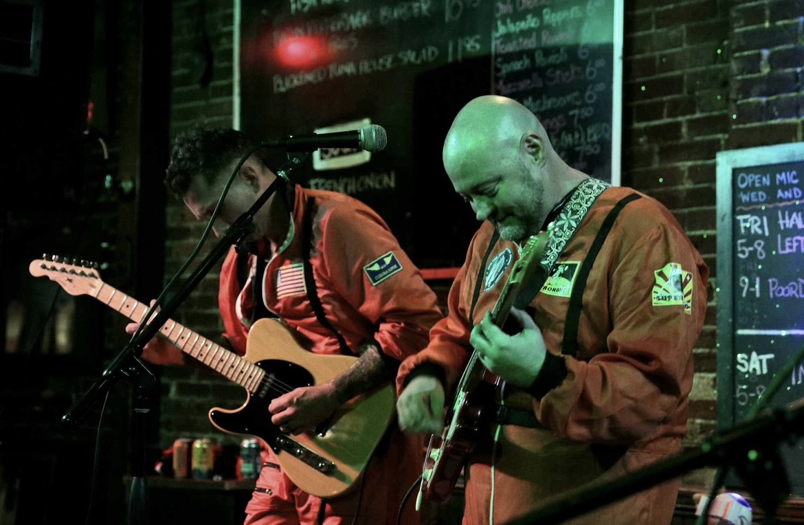 2025-10-31_LIVE AT THE STAGGER INN AGAIN