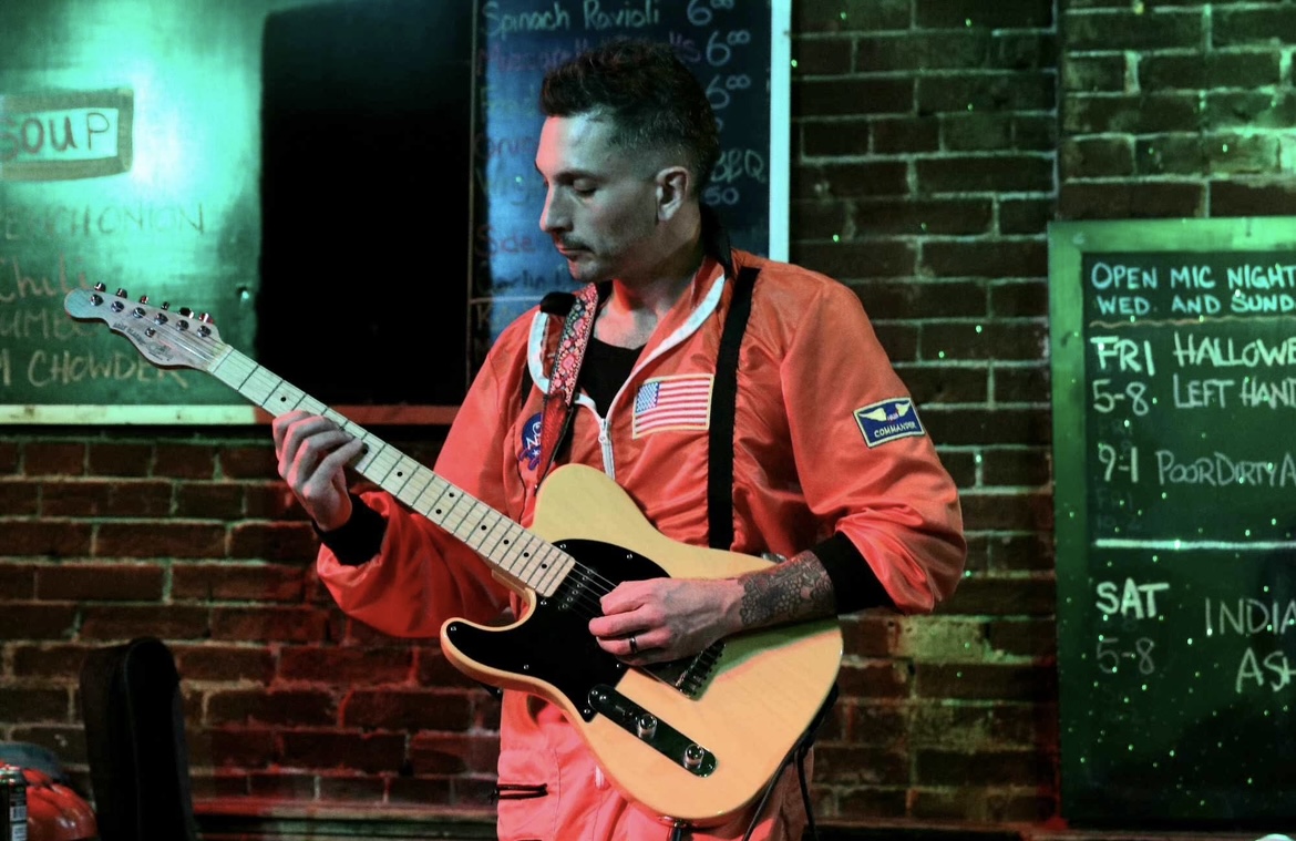 2025-10-31_LIVE AT THE STAGGER INN AGAIN